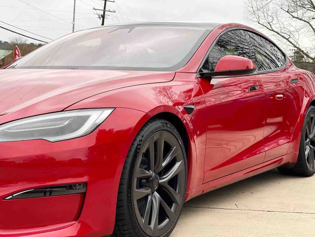 Custom wheel finish
